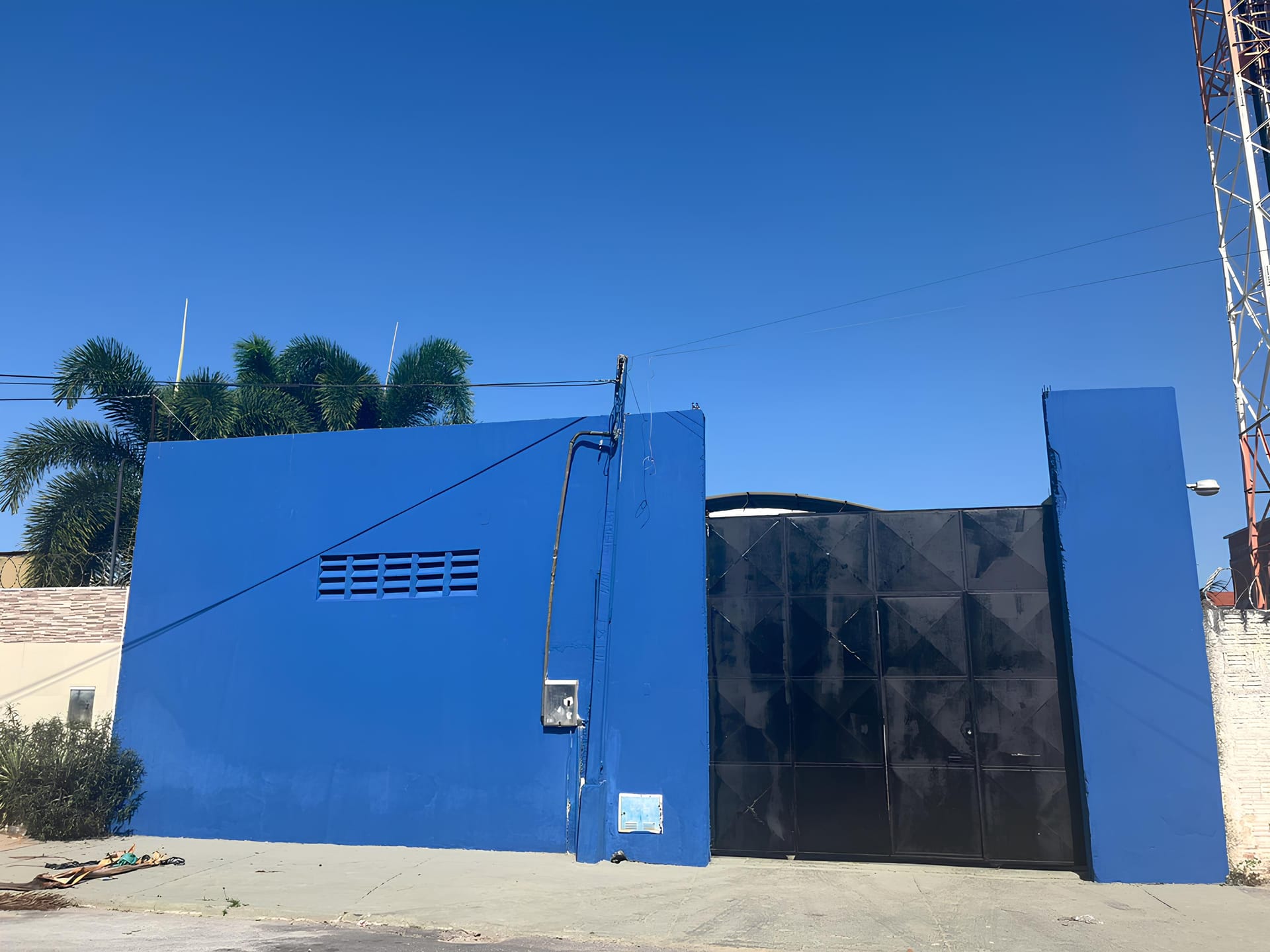 Fachada da unidade da Meio Norte Express em Fortaleza